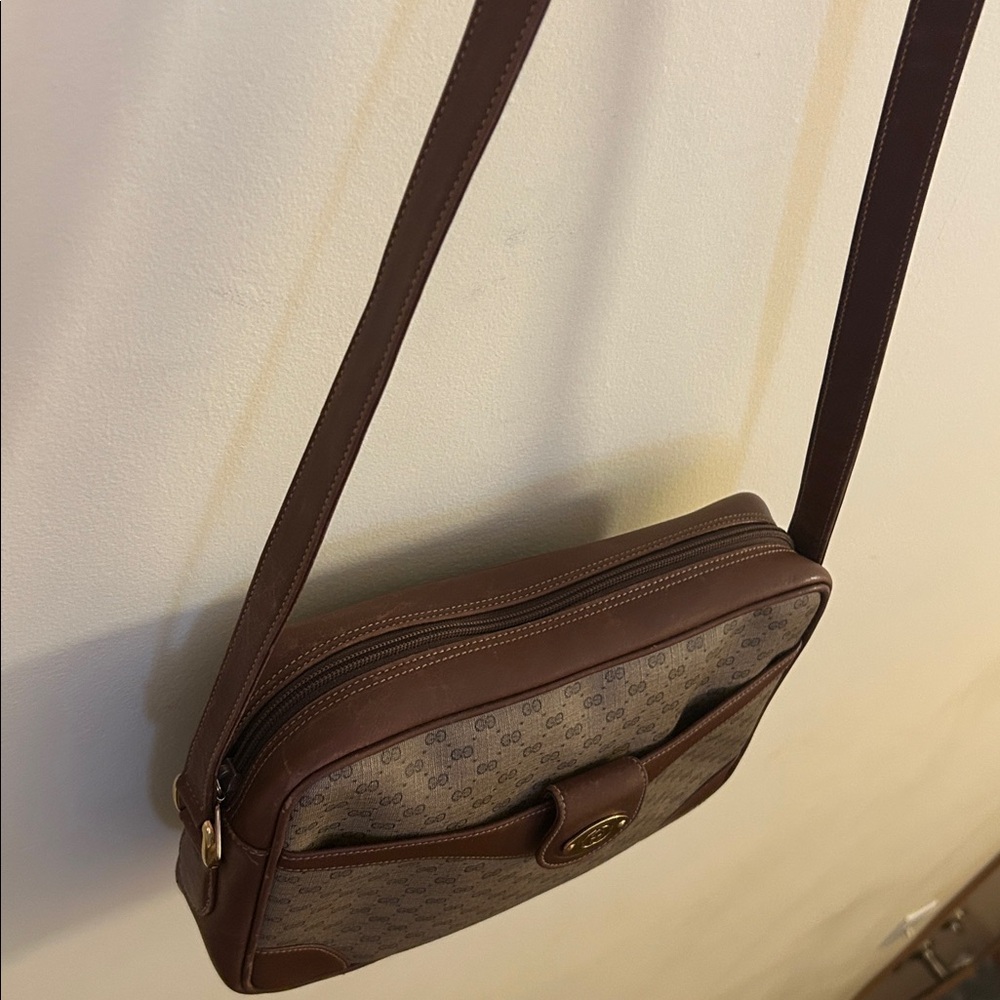 Gucci Brown/Tan Monogram Crossbody Bag - Picture 16 of 16